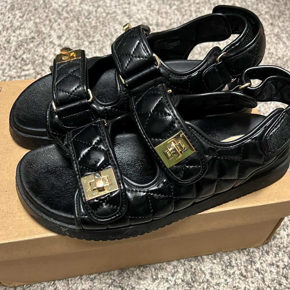 Steve Madden sandals